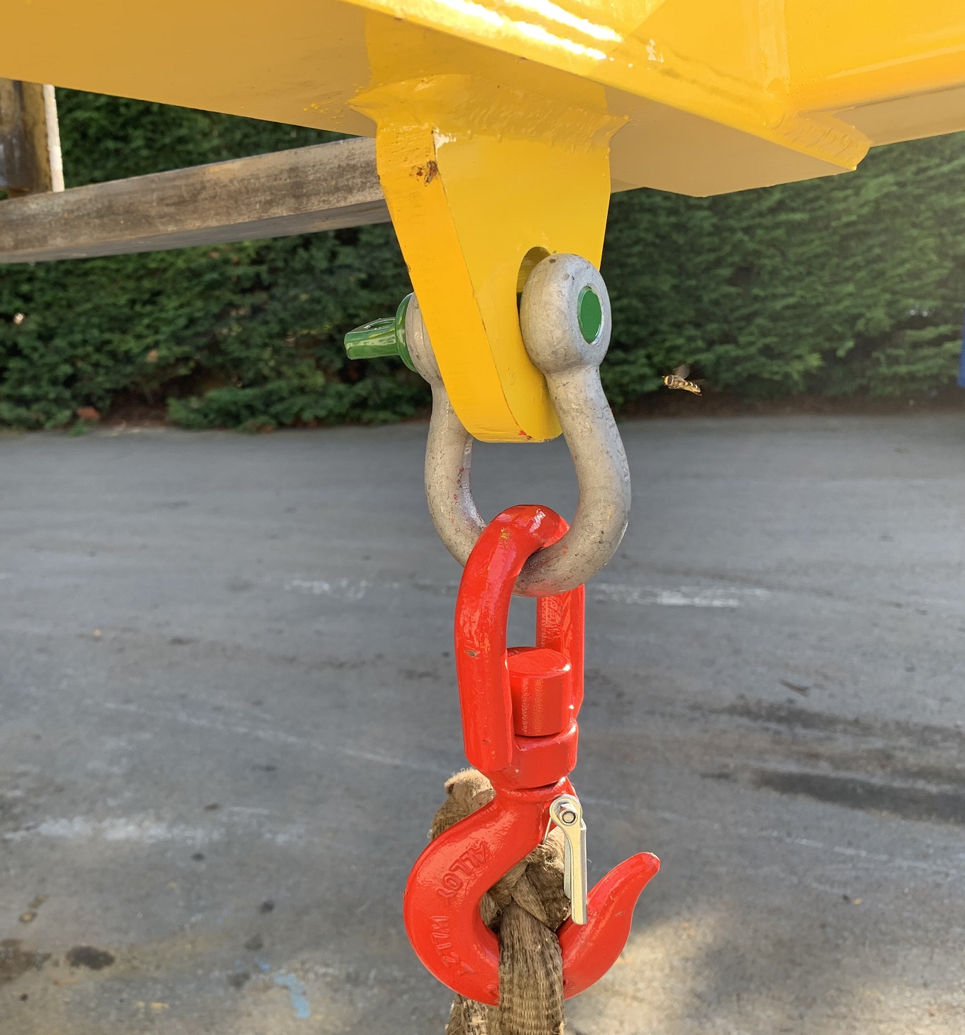 Hook and Shackle for forklift lifting jib