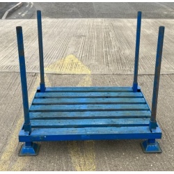 Second Hand Post Pallet with Posts 