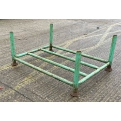 Second Hand Green Post Pallet 