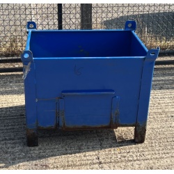 Second Hand Blue Stillage 16