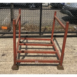 Second Hand Red Post Pallet 28