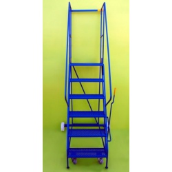 Lorry Access 6 Step Mobile Step Front View