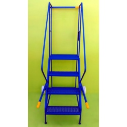 4 Step Budget Lorry Access Mobile Step End View