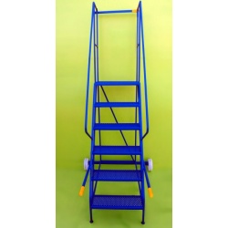6 Step Budget Lorry Access Mobile Step End View
