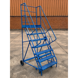 Second Hand 7 Step Wide Ladder