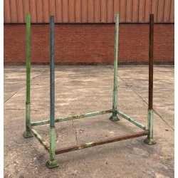 Second Hand Green Post Pallet