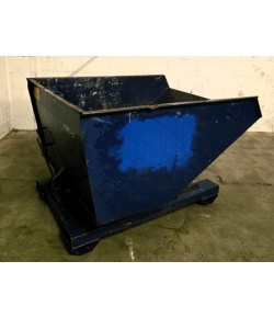 Tipping skip second hand side skip view