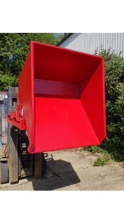 Heavy Duty Tipping Skip with Tilt Bin Lever 050 Titan Heavy Duty Forklift Skip