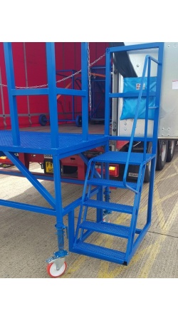 2000kg Titan Unloading Access Platform with steps