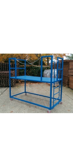 Lorry Mobile Access Platform with rungs
