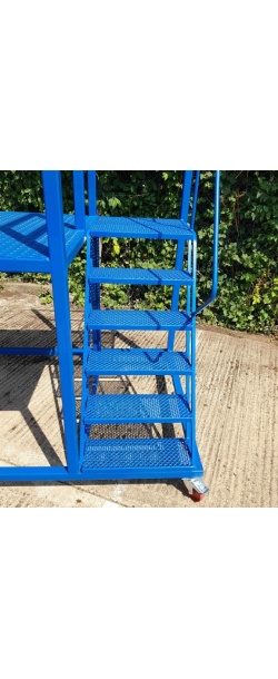 Trailer & Lorry Access Mobile Unloading Platform With Step- S1