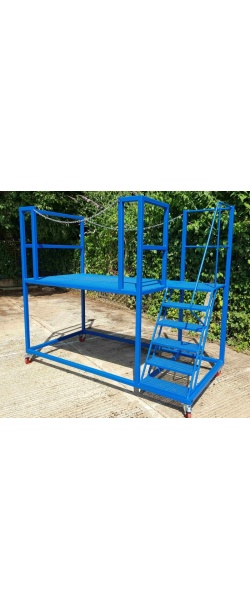 Trailer & Lorry Access Mobile Unloading Platform With Steps - S1