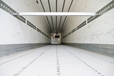 Load Bar In Trailer