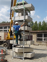 Load testing of TITAN Post pallets with 1.8m posts and concrete pallets at TUV Rheinland