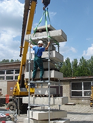 Load testing at TUV Rheinland of TITAN Post pallets with 1.8m posts and load pallets