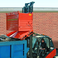 Closing of drop bottom Bin